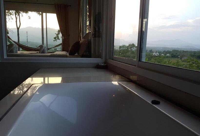 ‫فيلا غرفة نوم واحدة, Changpai Hill