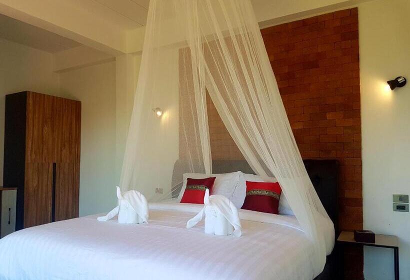 景色の見えるデラックスルーム, Changpai Hill