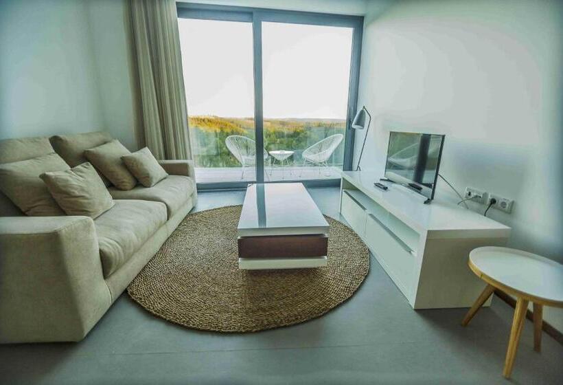 디럭스 스위트 킹 침대, Enigma Nature & Water