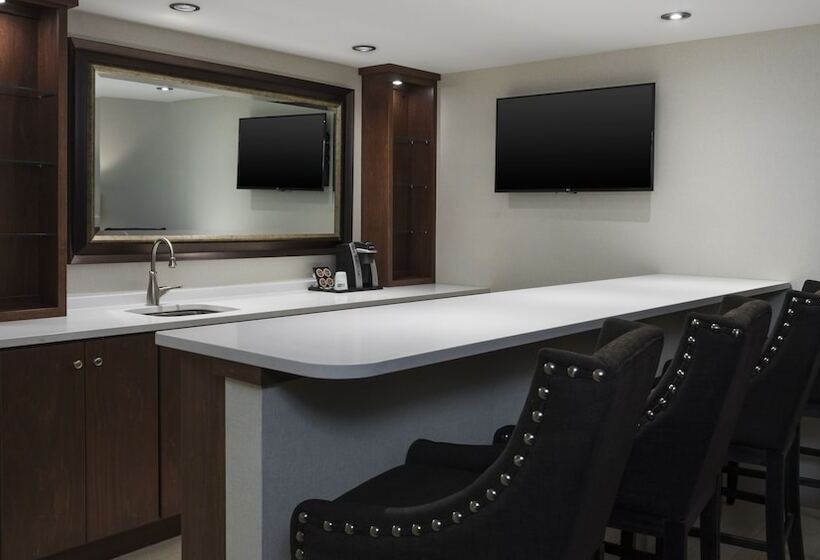 جناح إدارى, Holiday Inn Express & Suites Medina, An Ihg