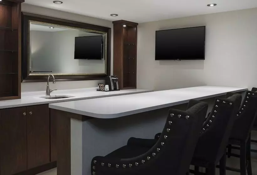 エクゼクティブスイート, Holiday Inn Express & Suites Medina, An Ihg