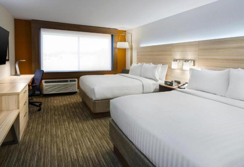 غرفة قياسية لذوى الاحتياجات الخاصة, Holiday Inn Express & Suites Medina, An Ihg