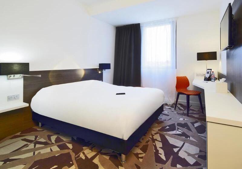 Номер Стандарт, Kyriad Troyes Centre