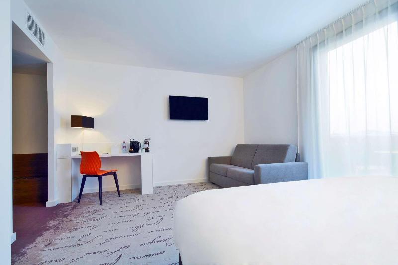 Четырехместный Номер Стандарт, Kyriad Troyes Centre