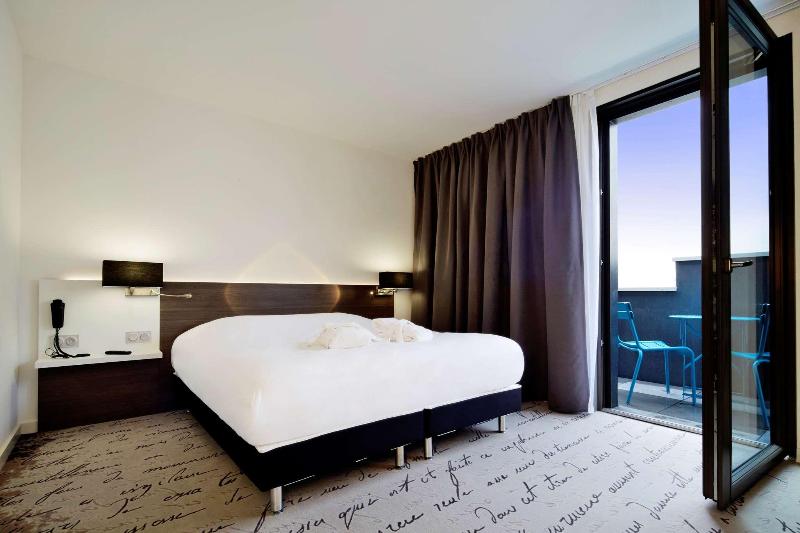 اتاق سوپریور چهار تخته, Kyriad Troyes Centre