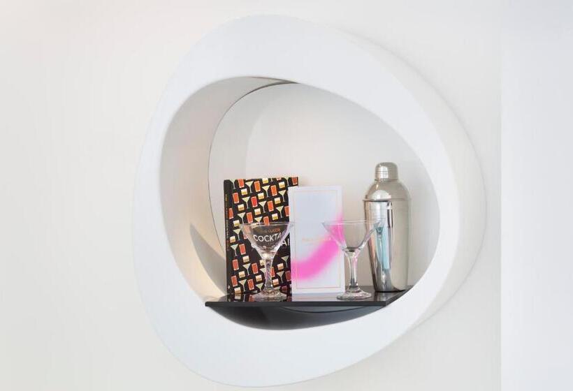 デラックスルーム, Poli House By Afi Hotels