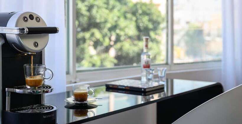 スイート, Poli House By Afi Hotels