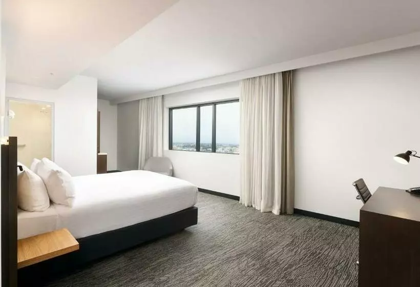 プレミアムルーム, Holiday Inn West Perth, An Ihg