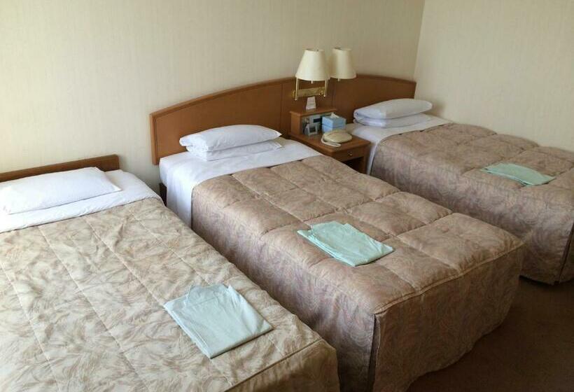 Номер Стандарт Трехместный, Sky Hotel Uozu Annex