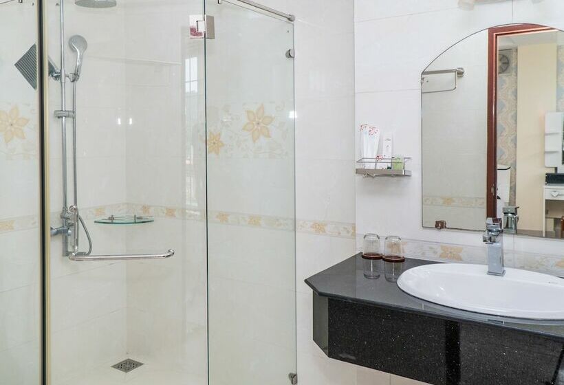 اتاق لوکس, Sun & Sea