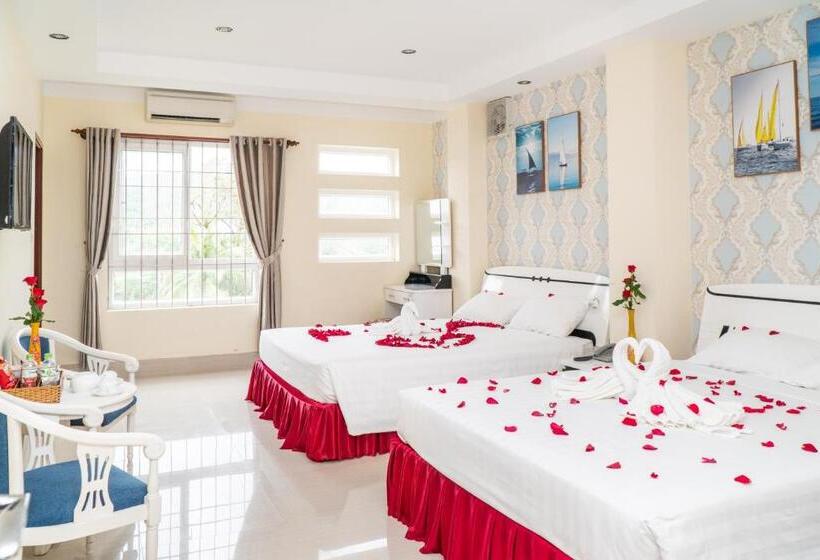 اتاق لوکس خانوادگی, Sun & Sea