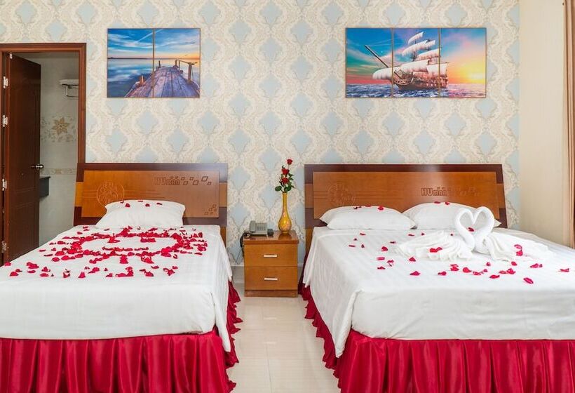 اتاق لوکس سه تخته, Sun & Sea