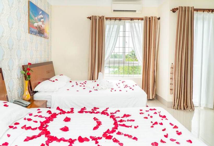 اتاق لوکس سه تخته, Sun & Sea