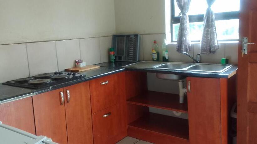 Номер Стандарт Трехместный, Sand River Cottages