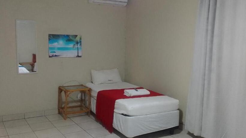 Номер Стандарт Трехместный, Sand River Cottages