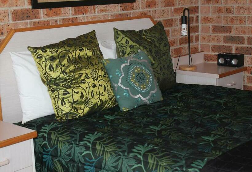 Номер Deluxe, Town And Country Motor Inn