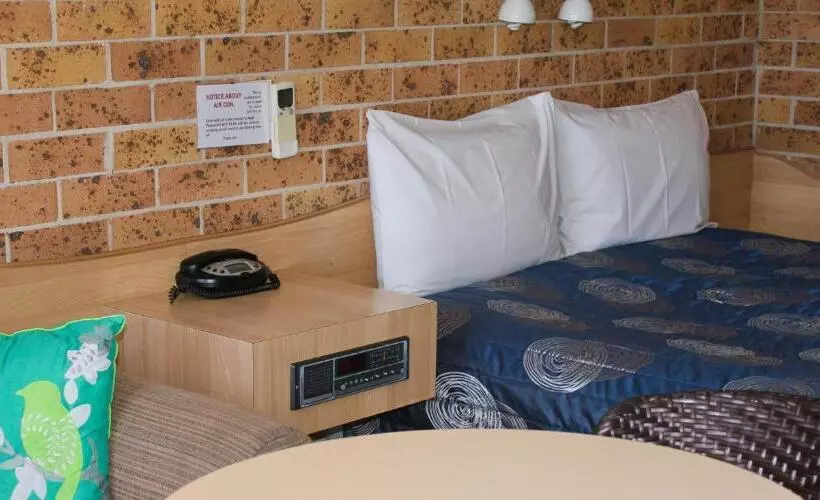 スタンダードルーム, Town And Country Motor Inn