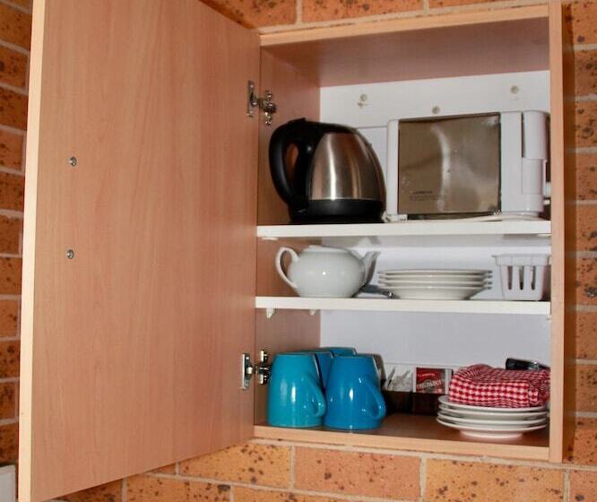 غرفة عائلية, Town And Country Motor Inn