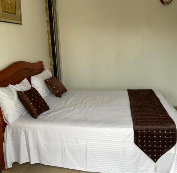 اتاق لوکس با بالکن, Mahe Holiday Resort