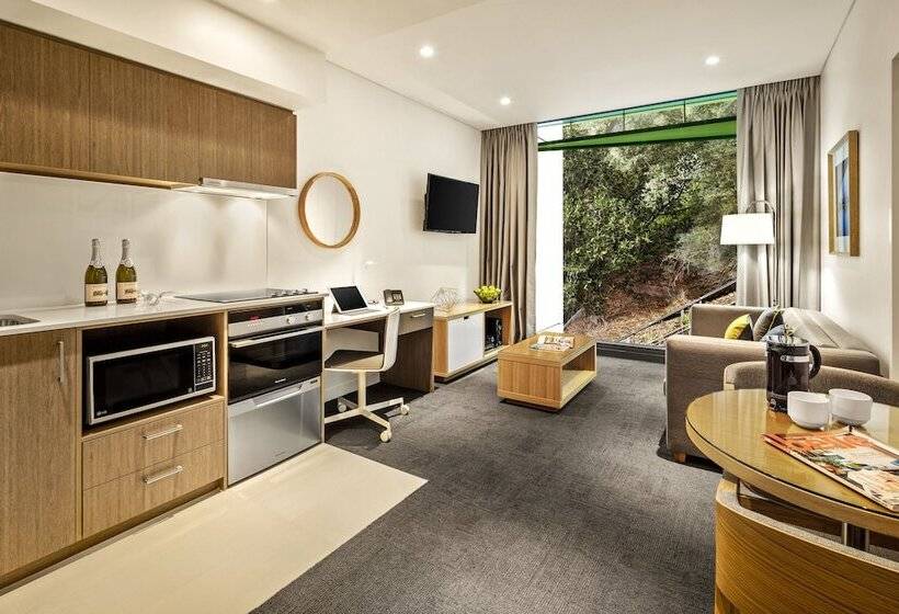 Апартаменты 1 Спальня, Quest Mounts Bay Road