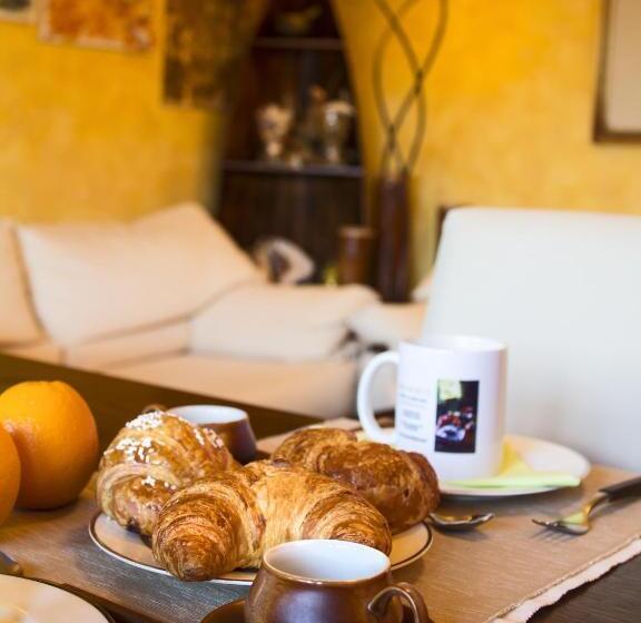 اتاق استاندارد, San Siro Apartment