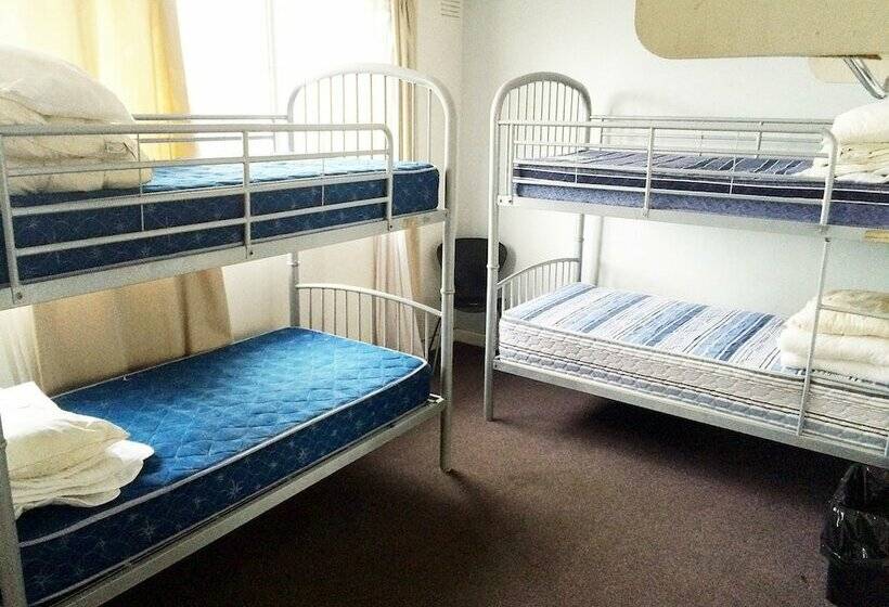Кровать в Общей Комнате, St Kilda Hostel