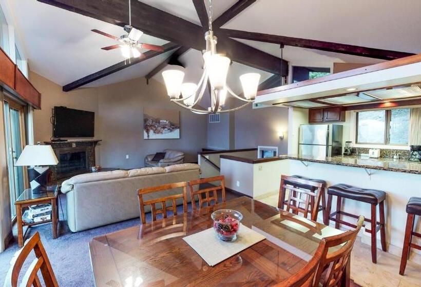 침실 2개 아파트, Tahoe Chaparral