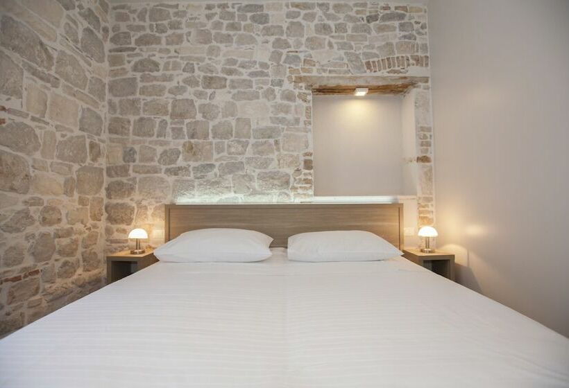 اتاق استاندارد, Tifani Luxury Rooms 2