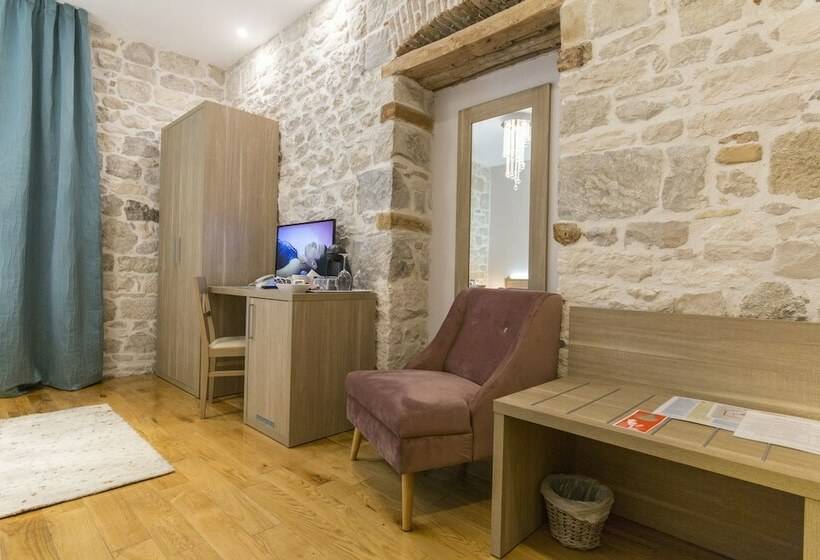 اتاق استاندارد, Tifani Luxury Rooms 2