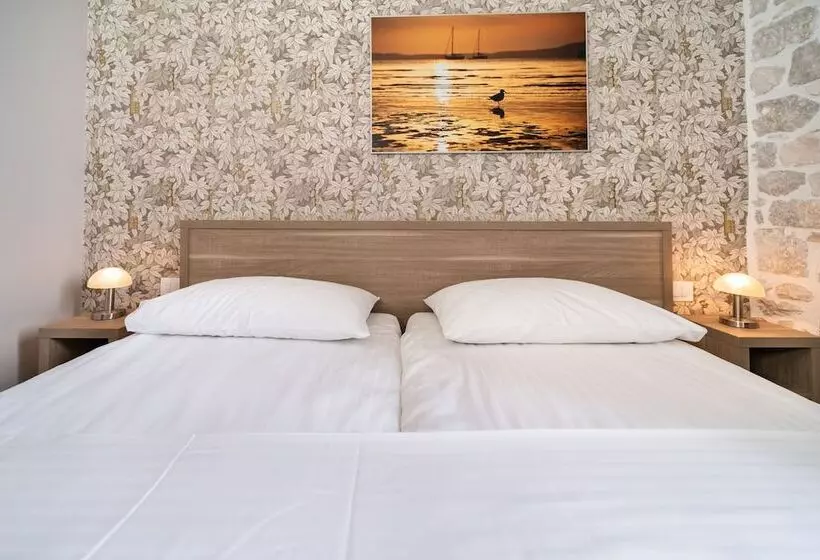 スタンダードルーム, Tifani Luxury Rooms 2