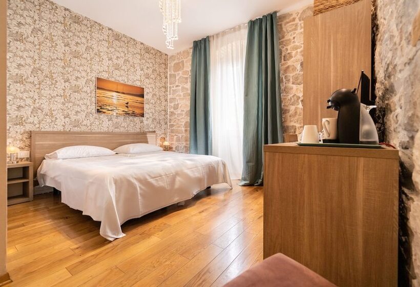 اتاق استاندارد, Tifani Luxury Rooms 2