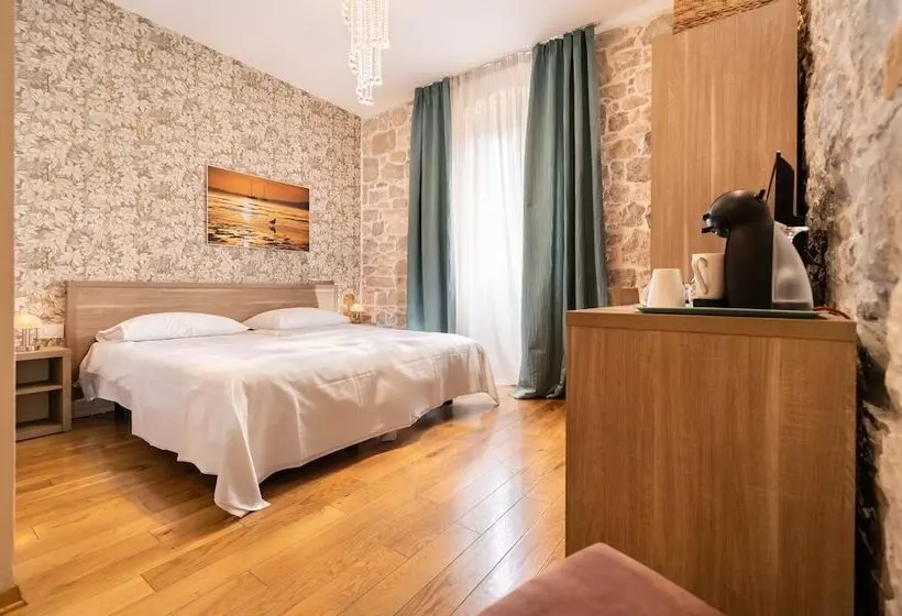 スタンダードルーム, Tifani Luxury Rooms 2