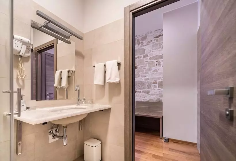 スタンダードルーム, Tifani Luxury Rooms 2