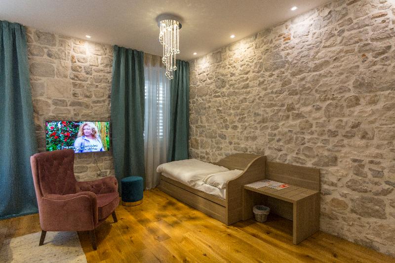 标准三人间, Tifani Luxury Rooms 2