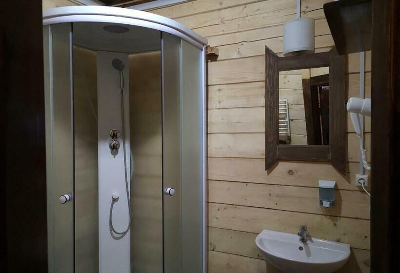 اتاق استاندارد سه نفره, дан