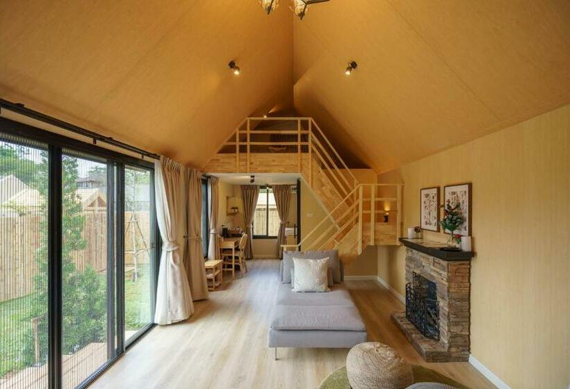 Люкс Дюплекс, Thara Dara Khaoyai