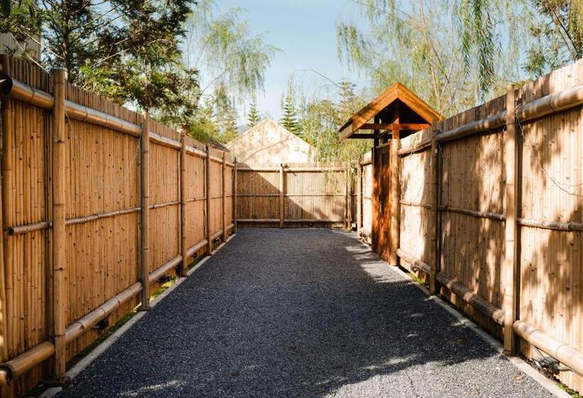 Люкс Дюплекс, Thara Dara Khaoyai