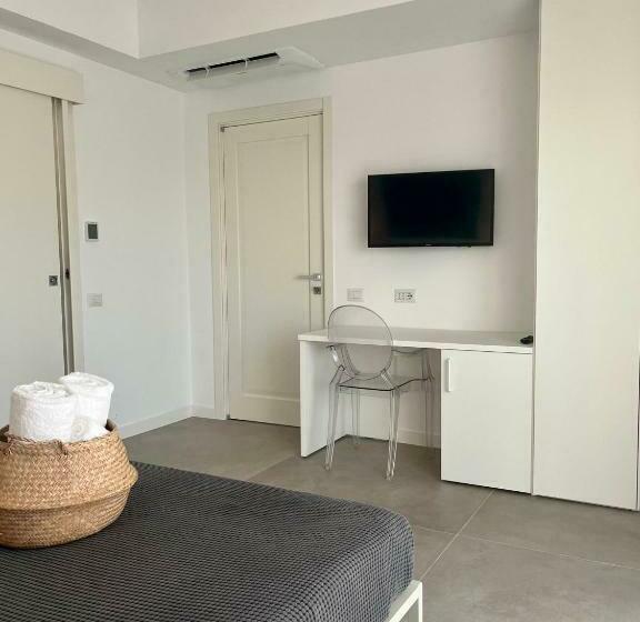 غرفة ديلوكس مطلّة علي البحر مزوَّدة بشُرفة, Il Volo