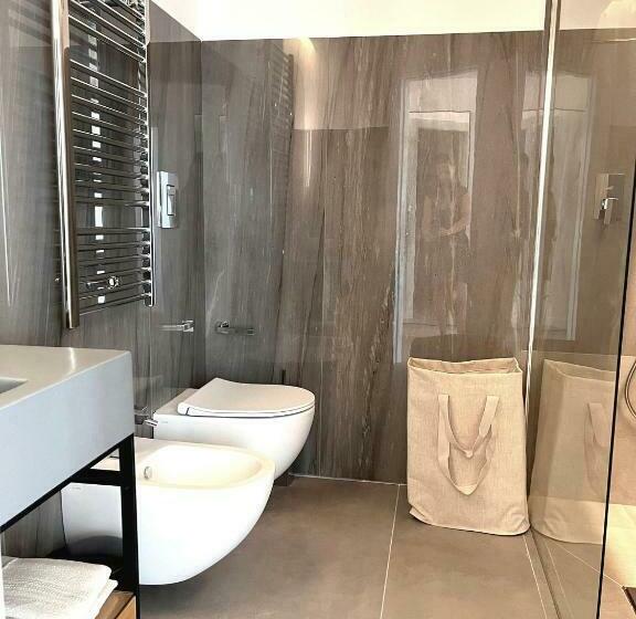 جناح سرير كينج, Il Volo