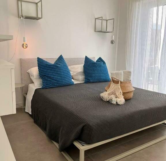 غرفة ديلوكس مطلّة علي البحر مزوَّدة بشُرفة, Il Volo