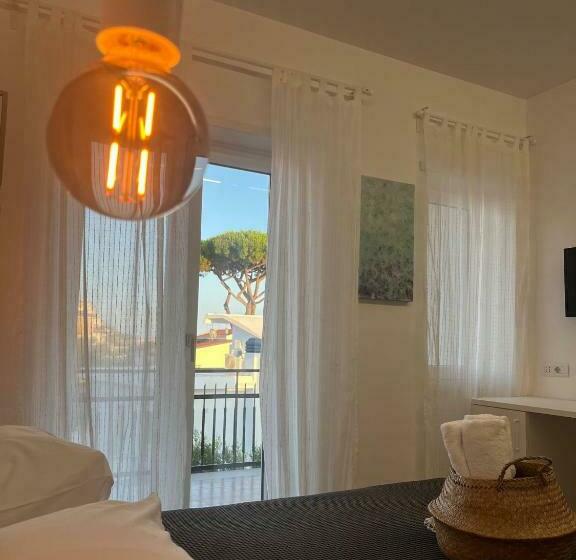 غرفة ديلوكس مطلّة علي البحر مزوَّدة بشُرفة, Il Volo