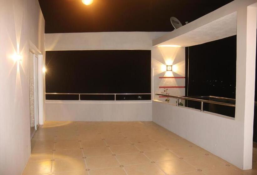 سوئیت با وان آب گرم, Hary S Apart