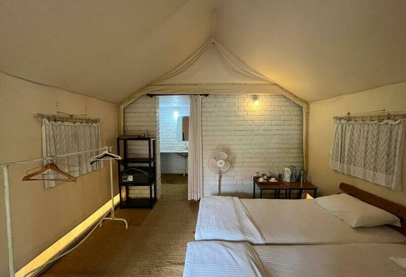 Standard Tent, Olive Farm @ Embassy International Riding School