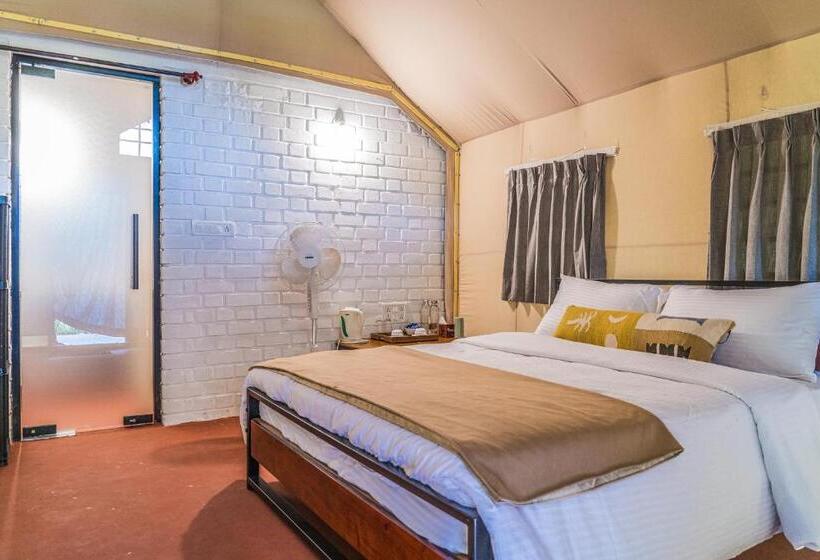 Standard Tent, Olive Farm @ Embassy International Riding School