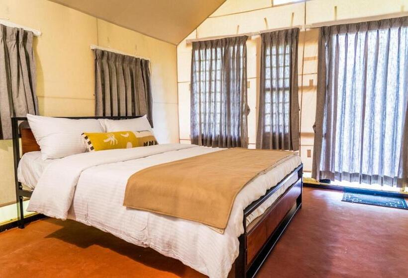 كوخ قياسي, Olive Farm @ Embassy International Riding School