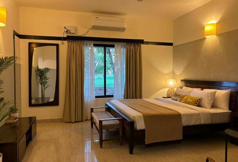 סוויטה, Olive Farm @ Embassy International Riding School