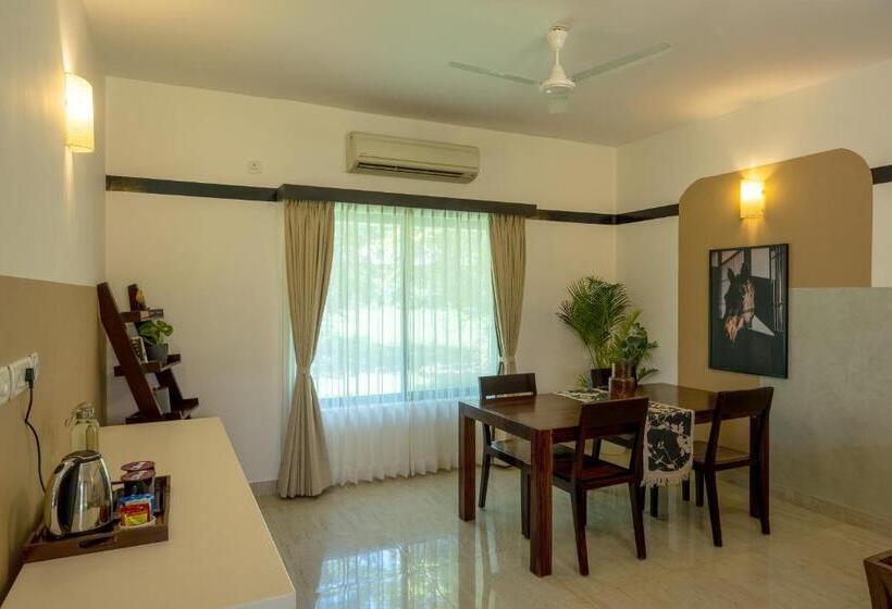 جناح, Olive Farm @ Embassy International Riding School