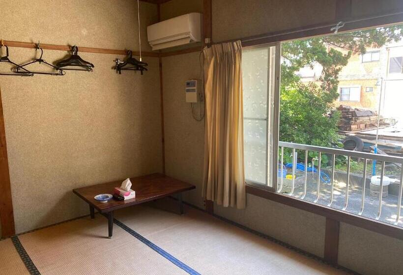 חדר סטנדרט לארבעה, Guest House 長十