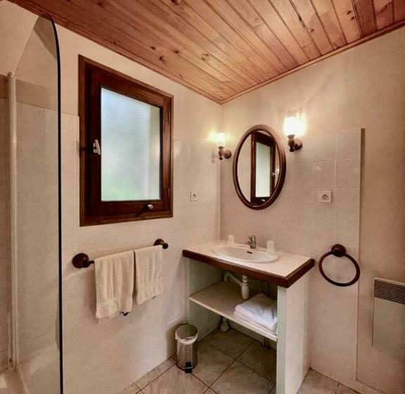 חדר סטנדרט, Ferme Auberge Du Roc