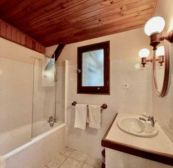 חדר סטנדרט, Ferme Auberge Du Roc